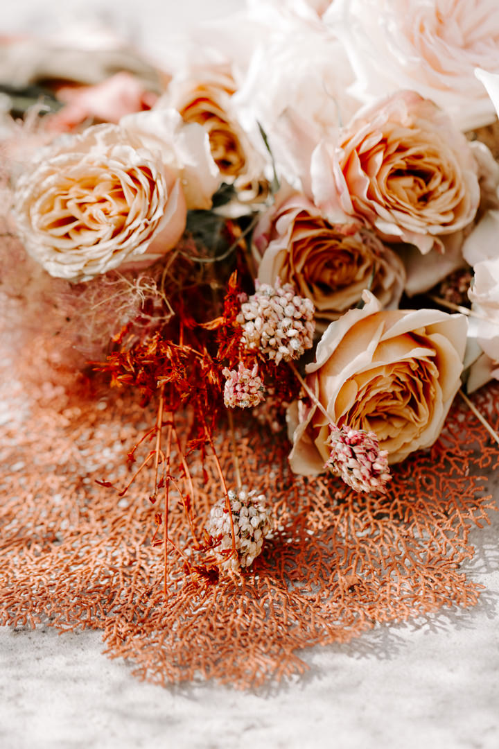 Modern elopement bouquet at Jacks Retreat Wedding Queenstown, New Zealand by Dawn Thomson Photography