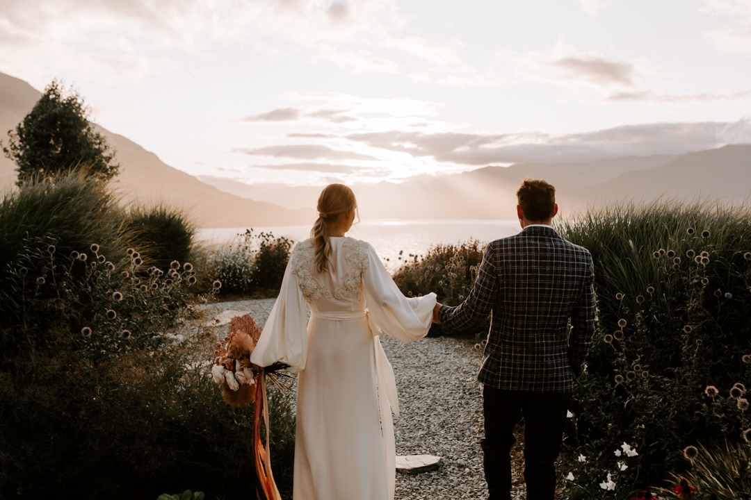 Golden hour at Jacks Retreat Elopement Wedding in Queenstown, New Zealand by Dawn Thomson Photography